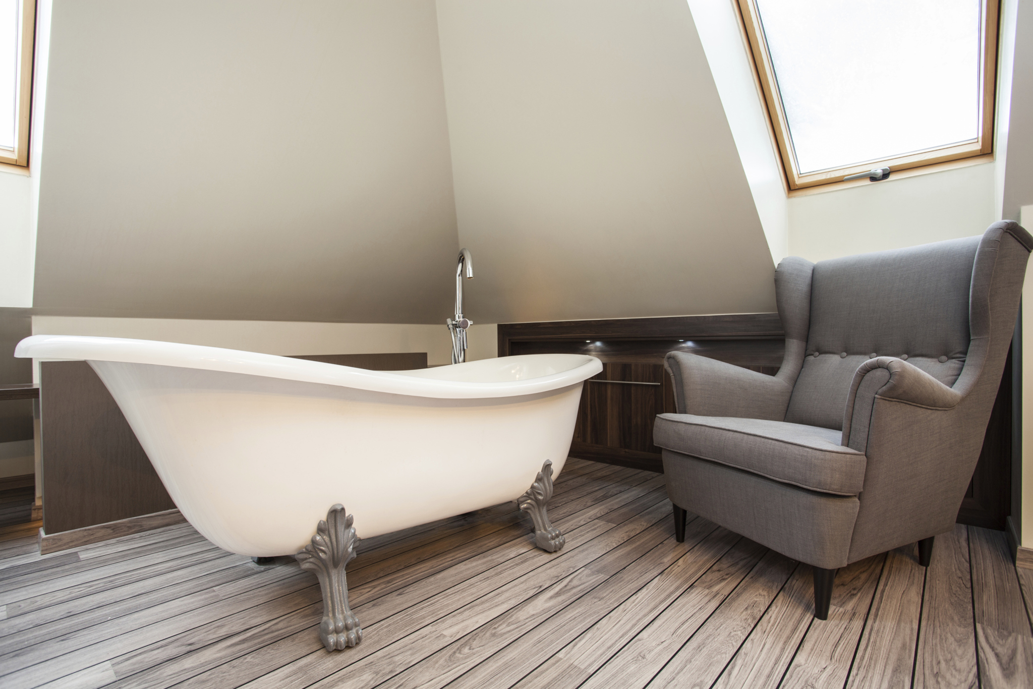 Le bois dans les salles de bains « lorraine magazine