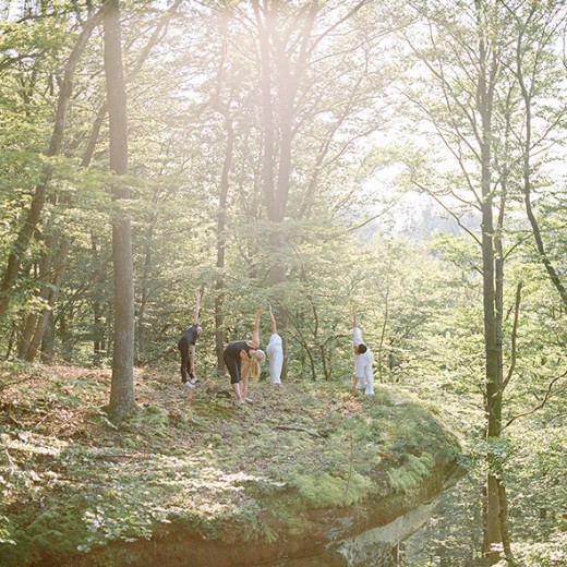 3-Yoga en forêt - Crédits Hôtel Spa La Clairière