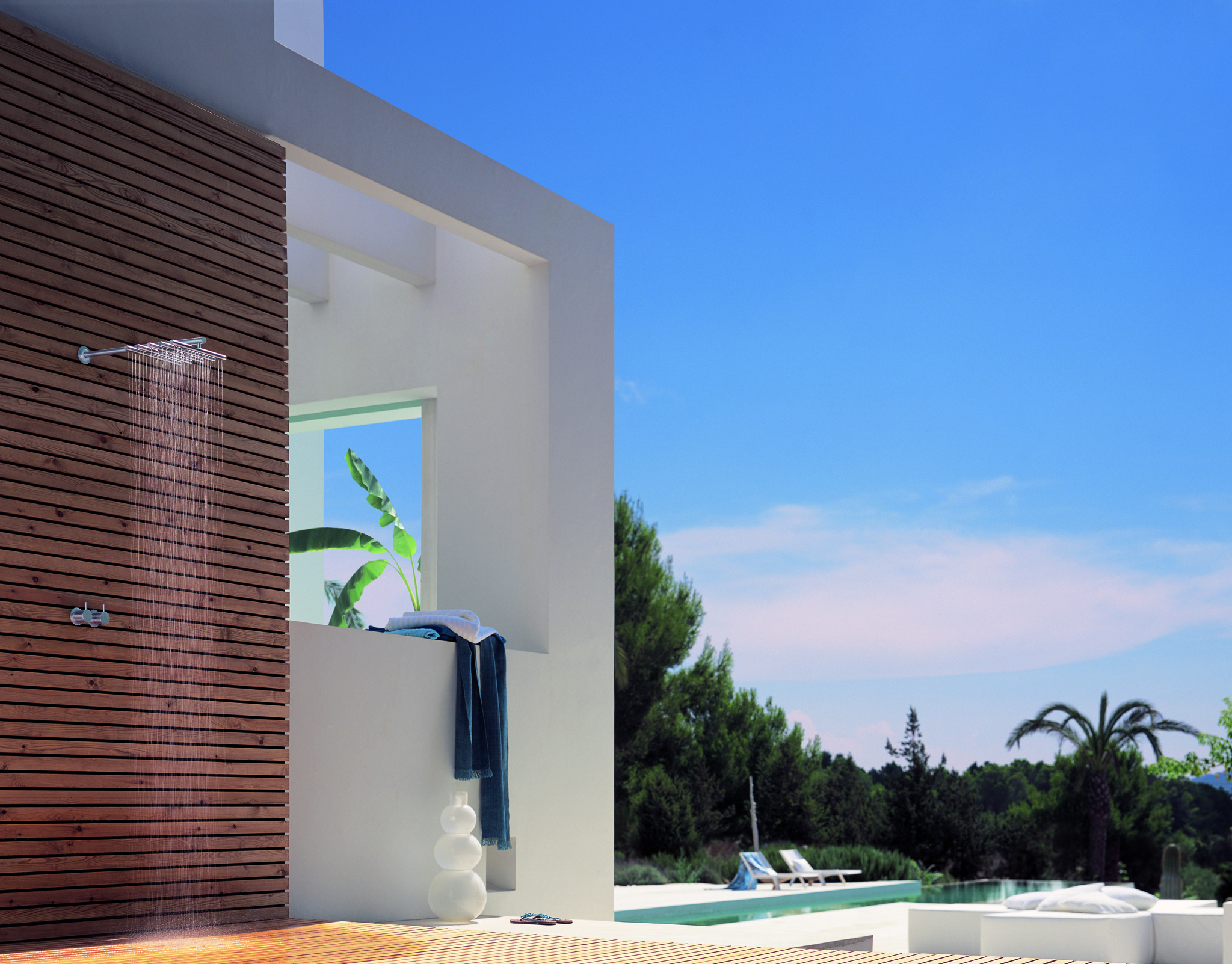 La douche de jardin, la nouvelle tendance de nos extérieurs Lorraine