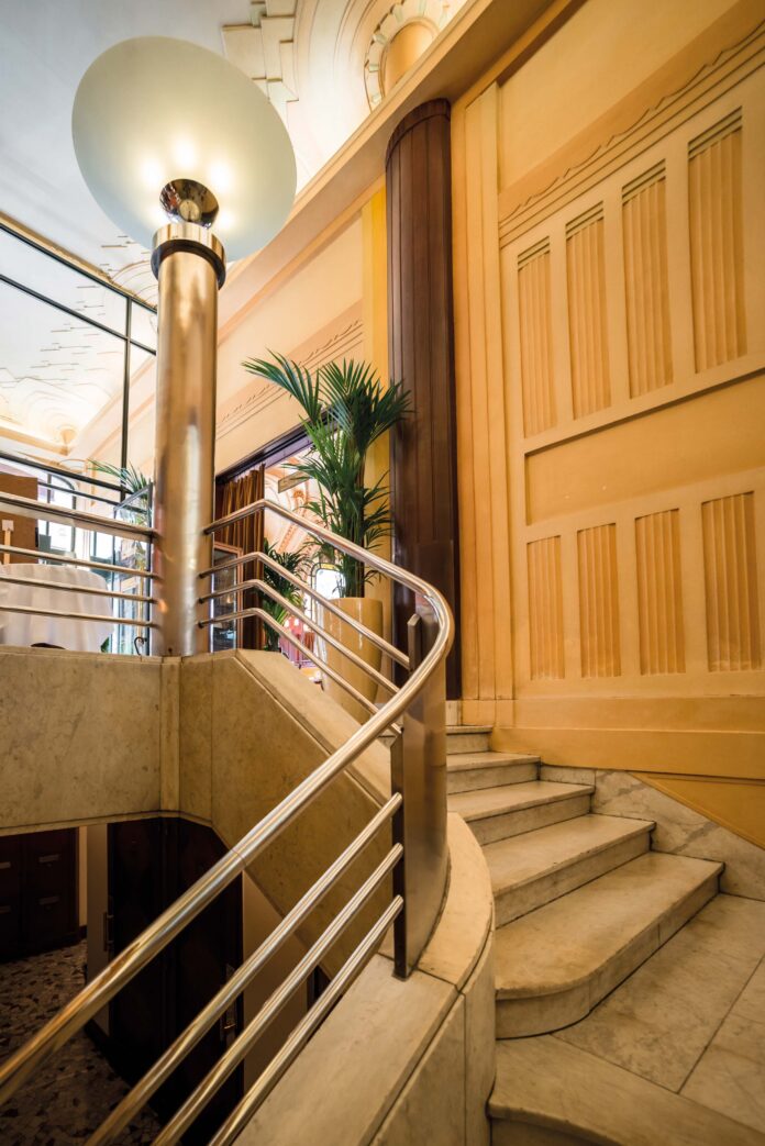 Dynastie Prouvé#Brasserie Excelsior#Jean Prouvé-6948 ©Regine Datin